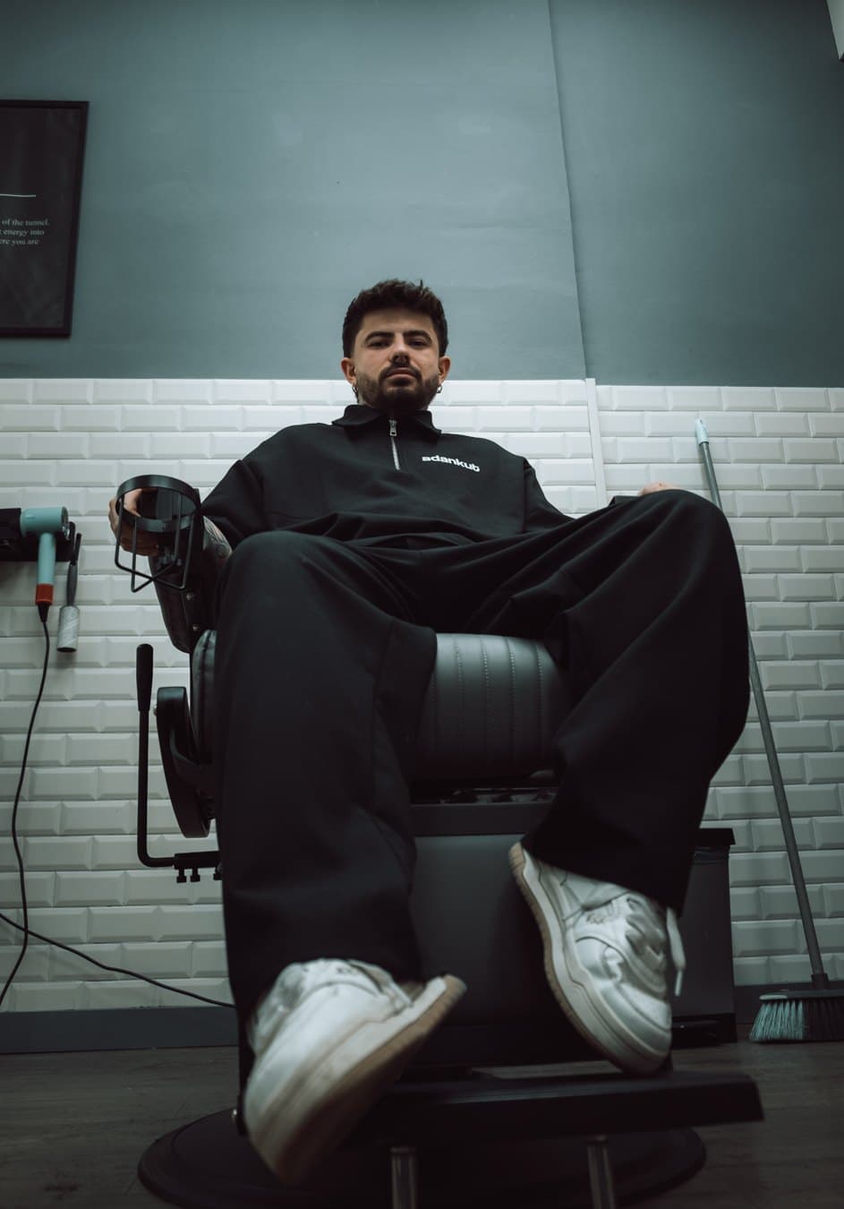 Adán Kut en Focus Barber Studio